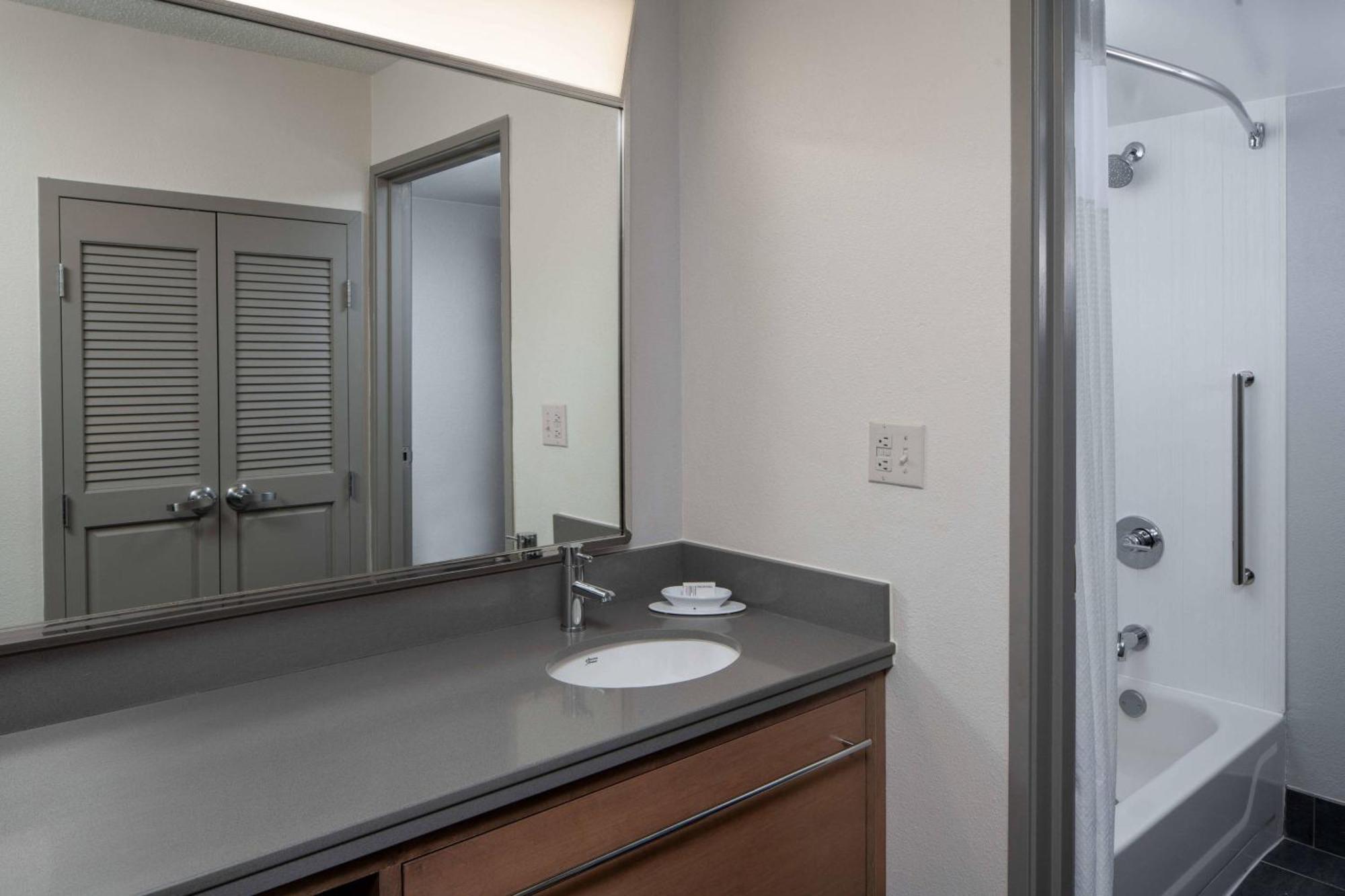 Courtyard By Marriott Covington / Mandeville Dış mekan fotoğraf